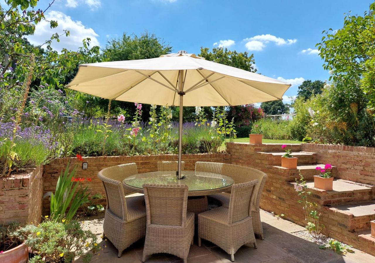 Villa The Coach House Biddenden Esterno foto